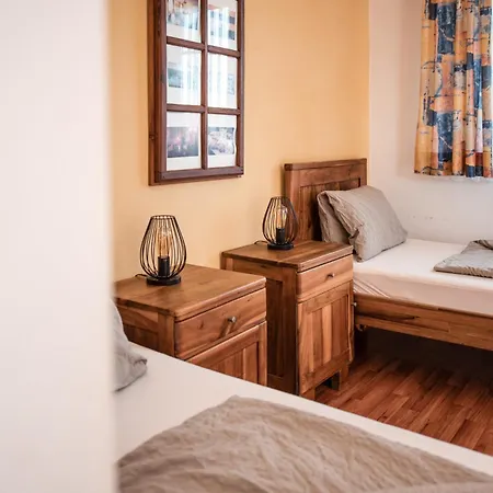 Wirt Weissau Hotel *