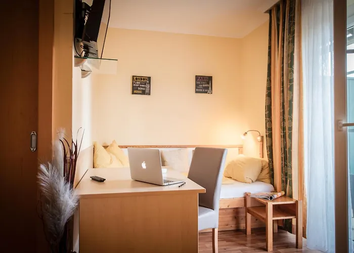 Wirt Weissau * Oberweissau