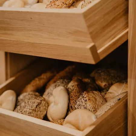 Wirt Weissau ホテル *