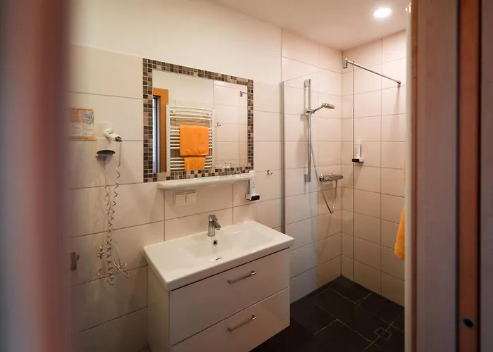 Wirt Weissau Hotel *